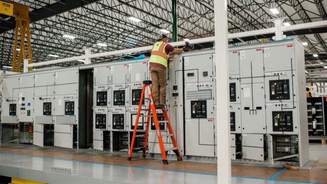 data-center-construction-guide data center construction growth