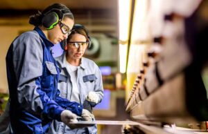 America’s Advanced Manufacturing Workforce America’s Advanced Manufacturing Workforce
